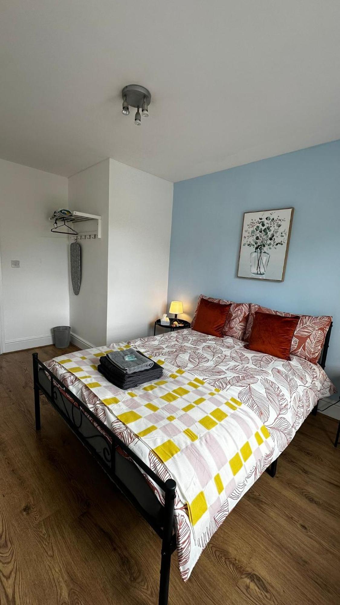 Portobello Guest Rooms Лондон Экстерьер фото