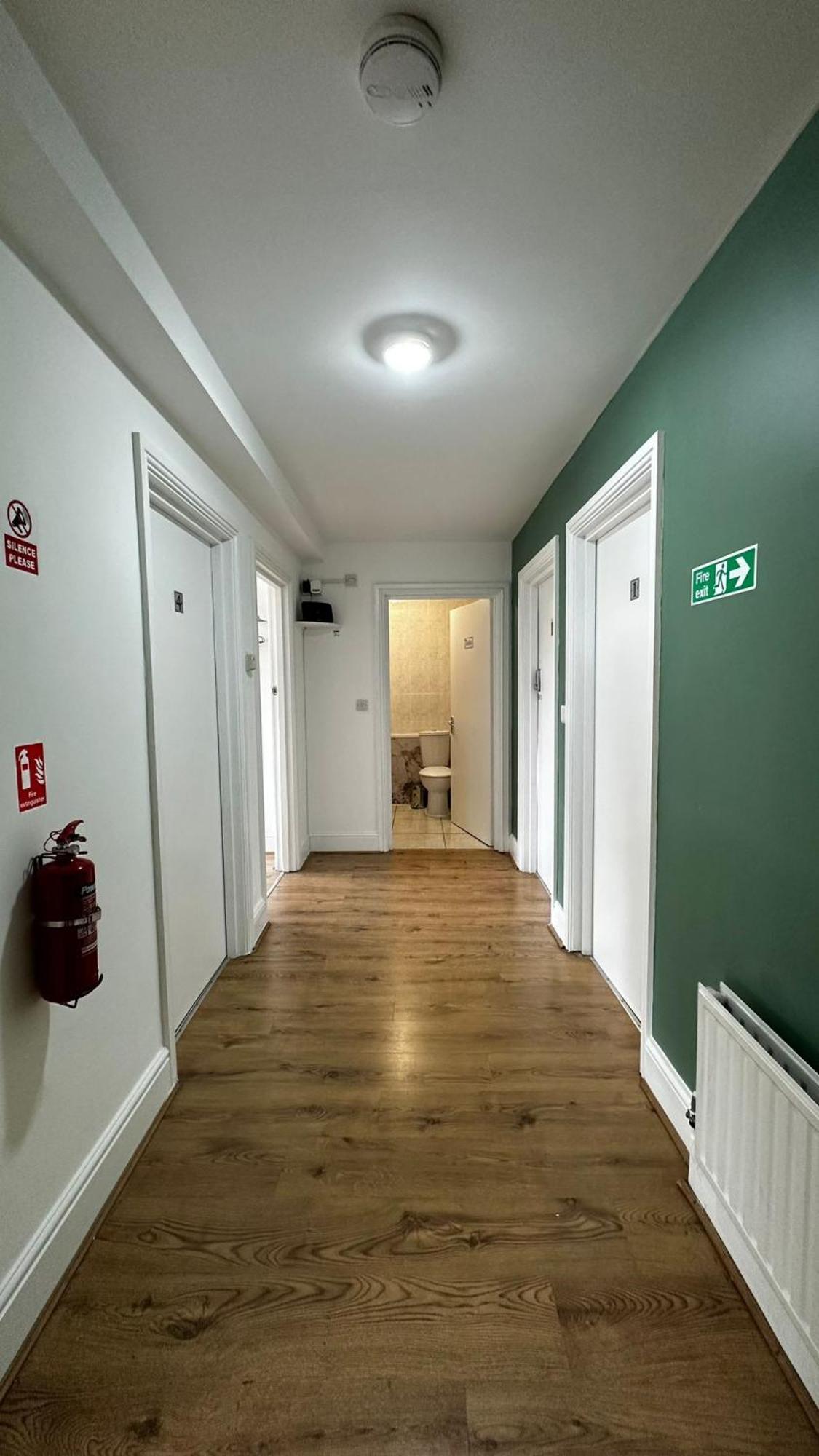 Portobello Guest Rooms Лондон Экстерьер фото